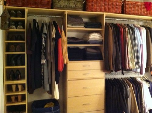 Building Photo - 414 E 10th St