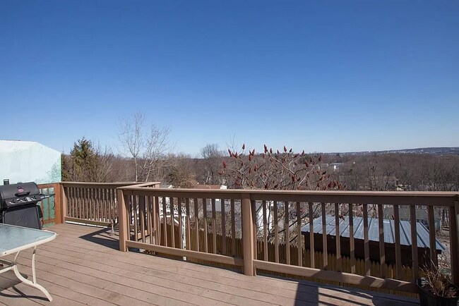 Foto del edificio - 37B Timrod Dr