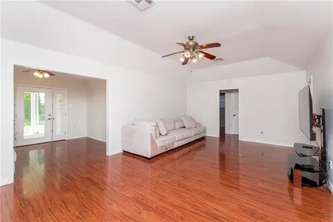 Foto del edificio - 8600 Trolley Ln