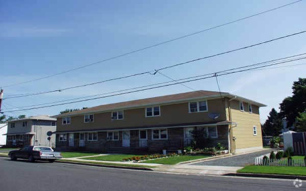 Primary Photo - 97-105 S 15th Ave