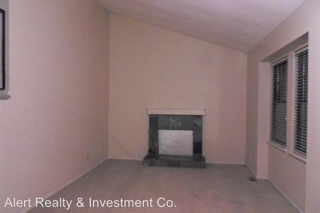 Building Photo - 1537 18th Ave