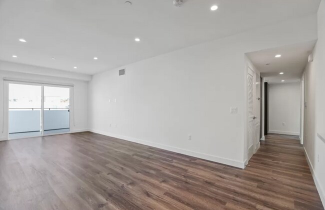 Building Photo - 1830 Selby Ave Los Angeles, CA 90025