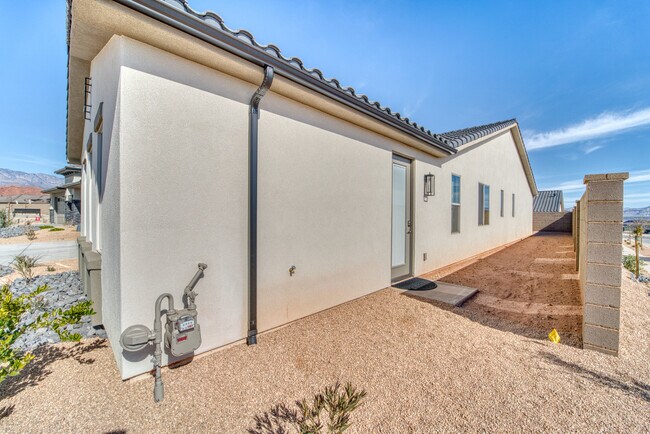 Foto del edificio - 1544 N Daylight St