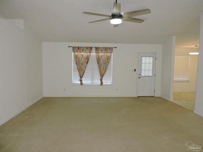 Foto del edificio - 5626 Rosebay St