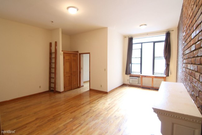 Building Photo - 1 br, 1 bath  - 65 W 87th St