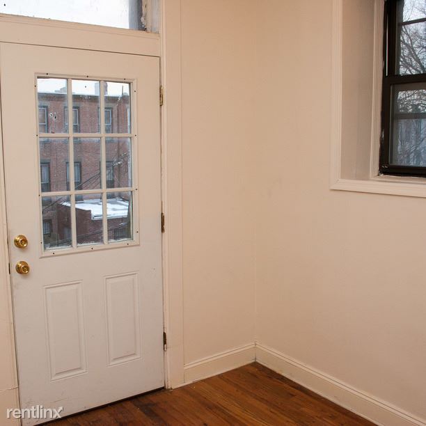 Foto del edificio - 158 Lewis Ave