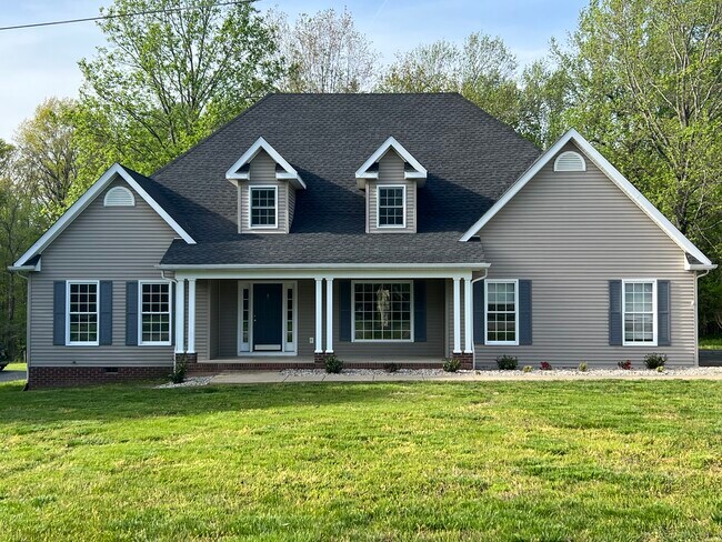 Building Photo - 500 Autumn Ridge Rd