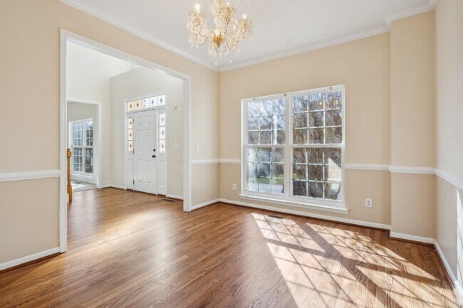 Building Photo - 1104 Walden Pl Dr