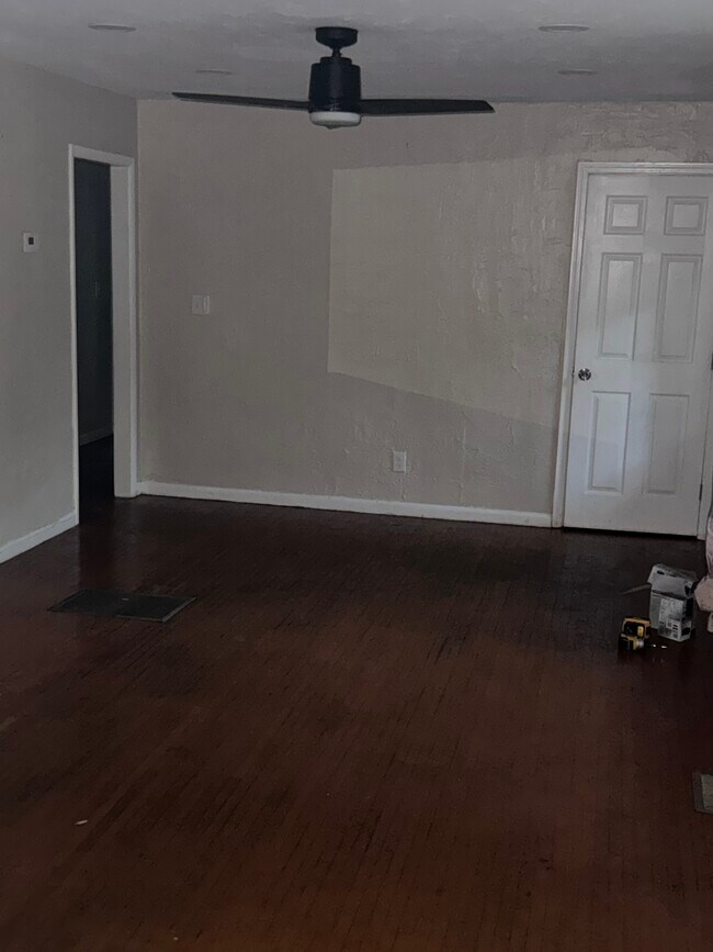 Sala de estar - 5345 Orchard Pl