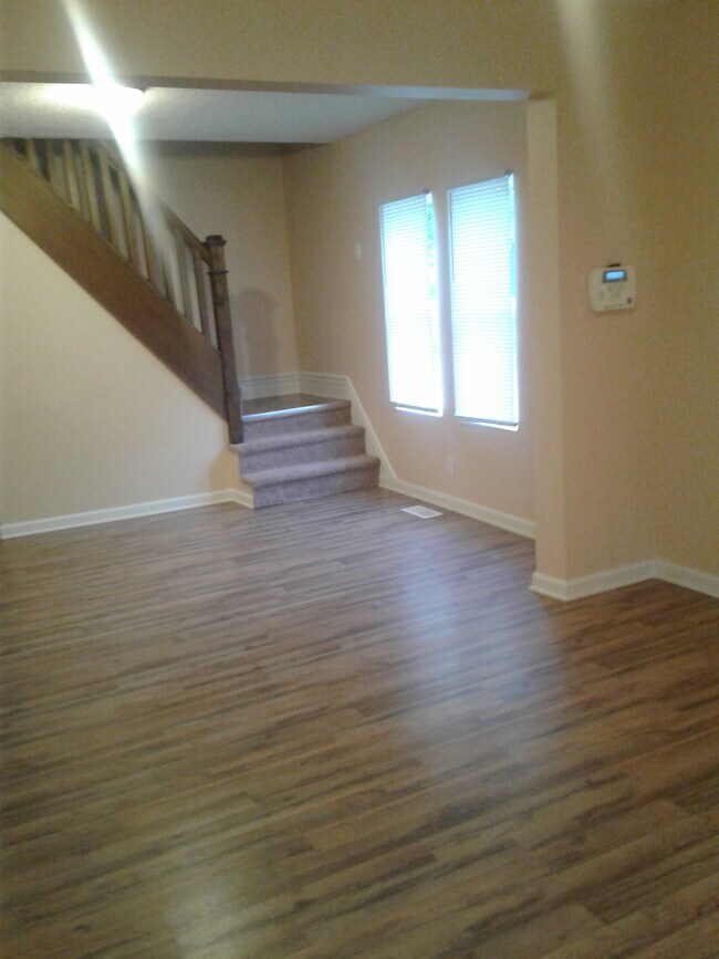 Foto del edificio - 1726 Cottage Ave