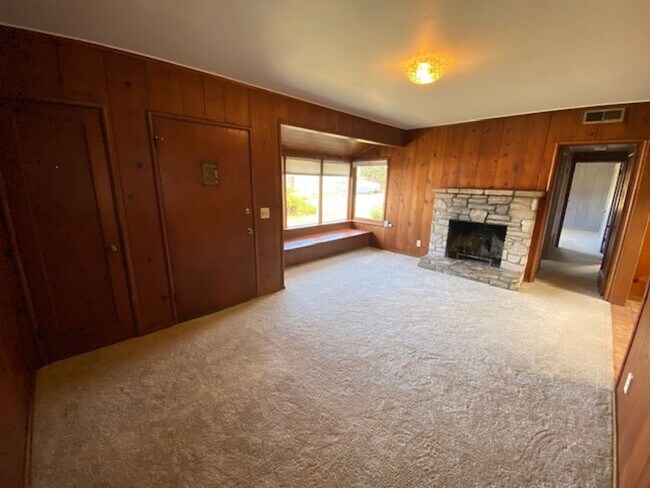 Foto del edificio - Beach Tract Cottage!