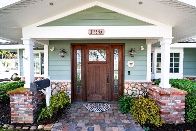 Foto del edificio - Craftsman Style Home on Corner Lot in Mesa...