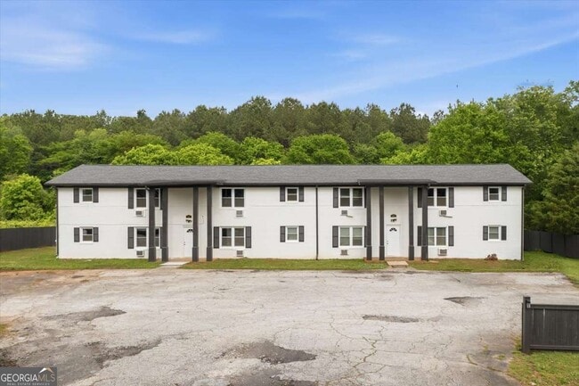 Building Photo - 610 N College Dr