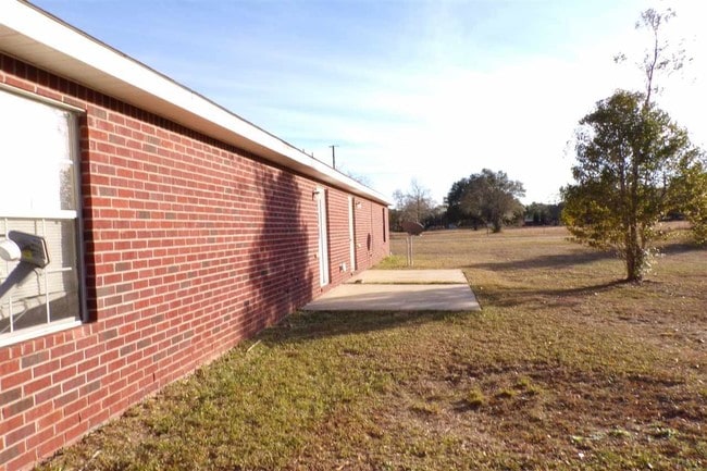 Building Photo - 7159 Pine Blossom Rd