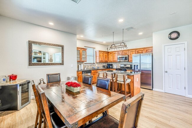 Building Photo - 1627 Brillo Del Sol Ct