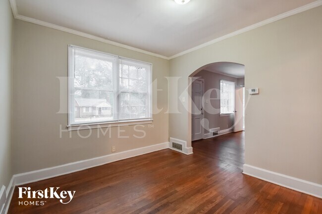 Foto del edificio - 1655 Altadena Pl SW