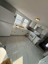 Building Photo - 761 Winchester Ave