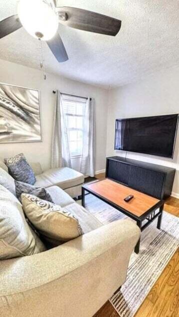 Foto del edificio - 148 Shawnee Pl