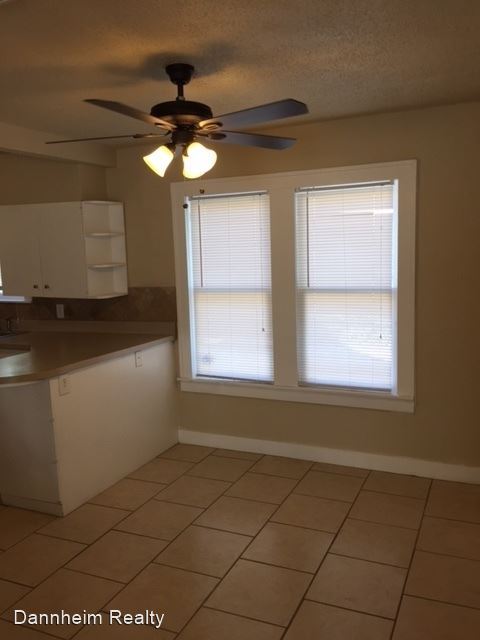 Foto del edificio - 5 br, 2.5 bath House - 2218 20th Street