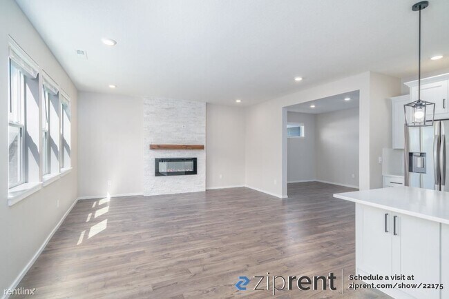 Foto del edificio - 4 br, 2.5 bath House - 2277 Ben Brown Dr, ...