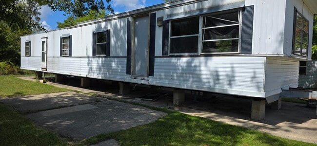 Building Photo - 43124-4M-43 M-43