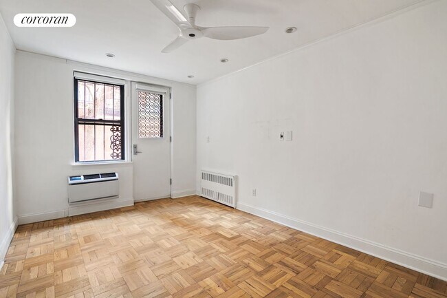 Foto del edificio - 250 W 15th St