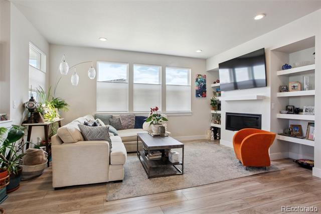 Foto del edificio - 2862 E 103rd Ave