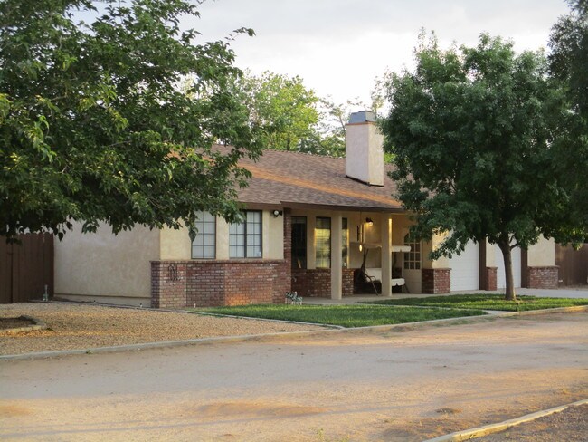 Building Photo - 2052 W Ave M12