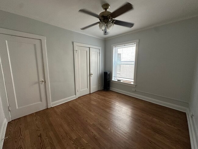 Foto del edificio - 7027 N Glenwood Ave