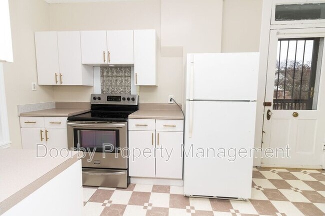 Building Photo - 1815 Bailey Ave