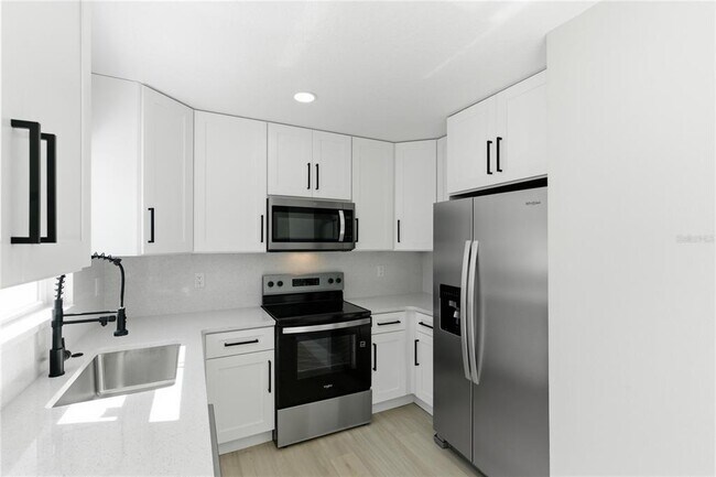 Foto del edificio - 5720 79th Ave