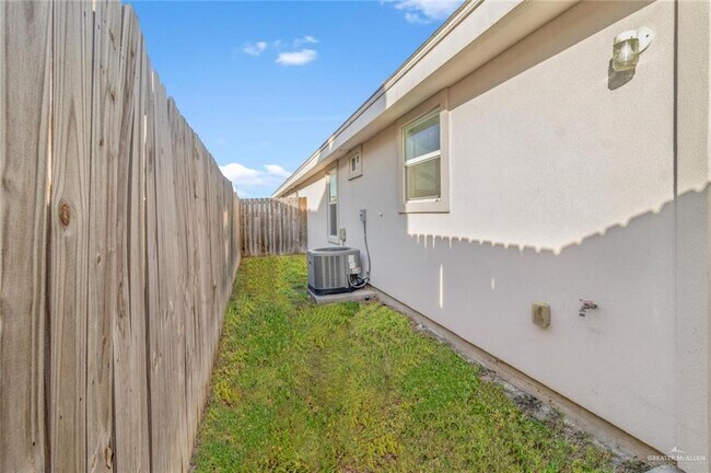 Foto del edificio - 11 Stardust Ln