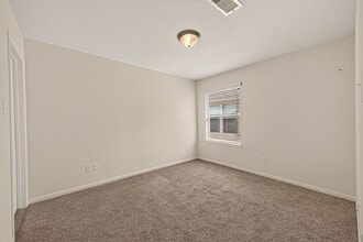 Building Photo - 26414 Forest Pine Ln