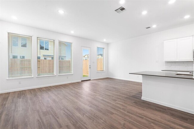 Foto del edificio - 5738 Foggy Vine Ct