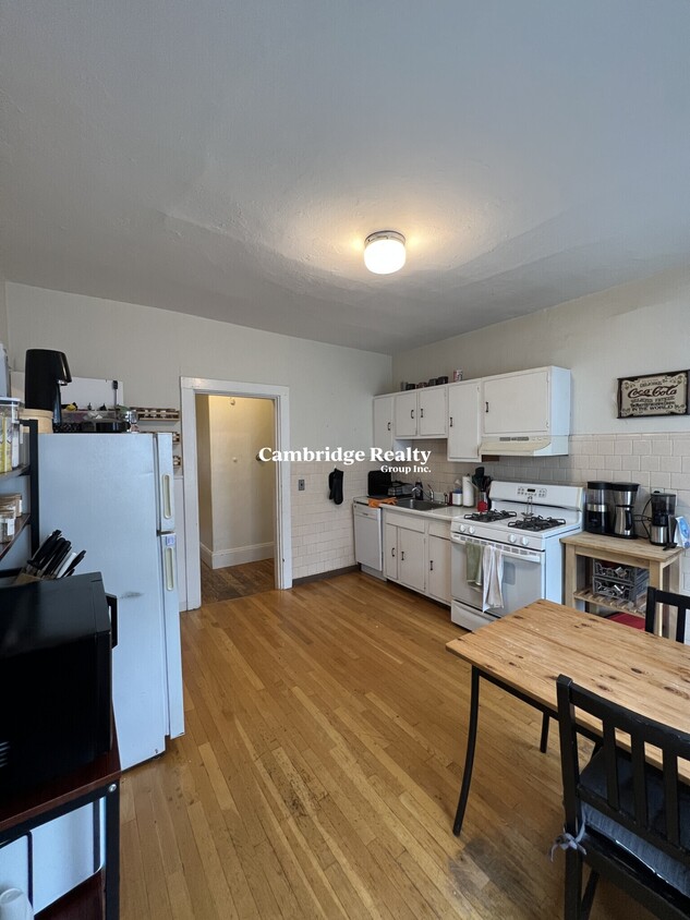 256 Summer St Unit 3T, Somerville, MA 02143 - Condo for Rent in ...