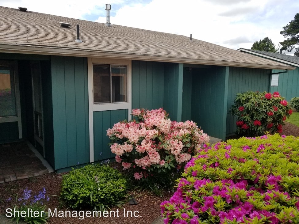 Building Photo - 1644 Lockhaven Dr NE