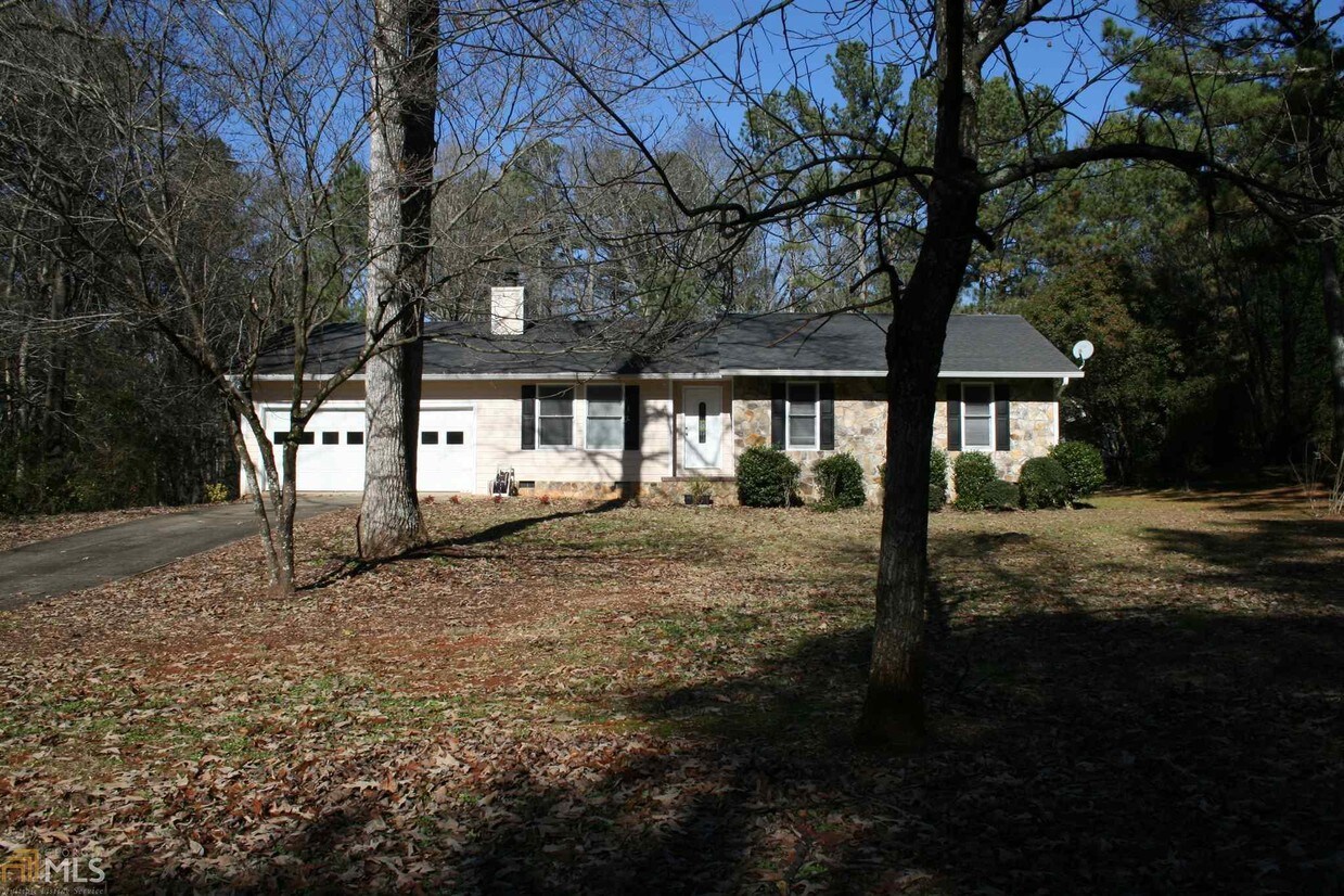 Primary Photo - 12 Cherokee Dr NE