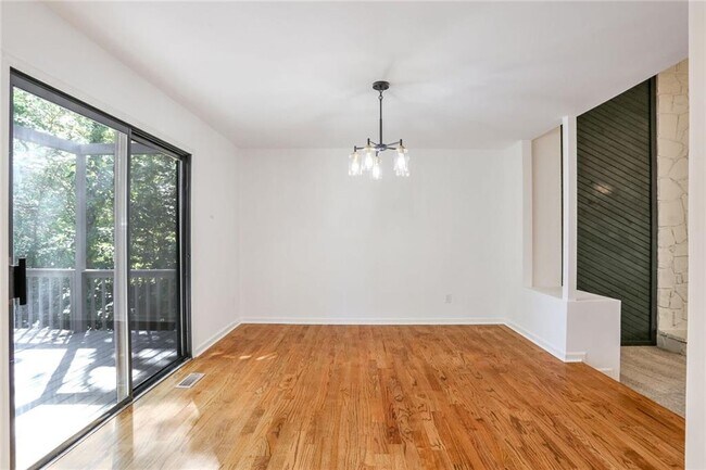 Dining Room - 3840 Galloway Dr NE