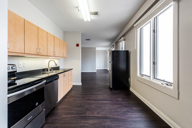 Foto del edificio - 1041 6th Ave