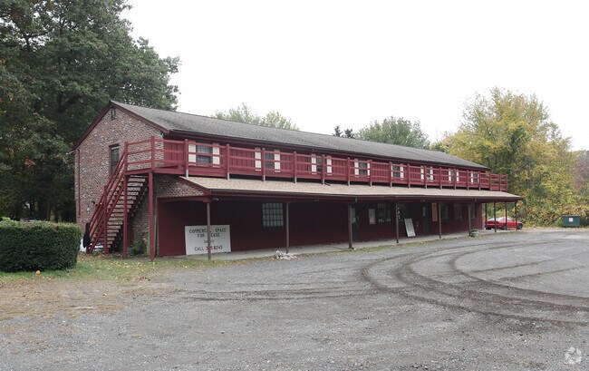 Foto del edificio - 986 Killingworth Rd