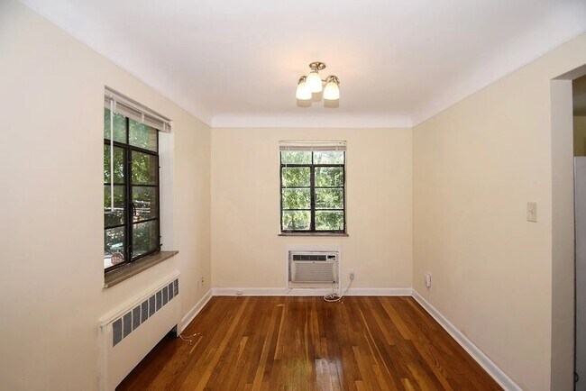 Foto del edificio - 6005 Dryden Ave