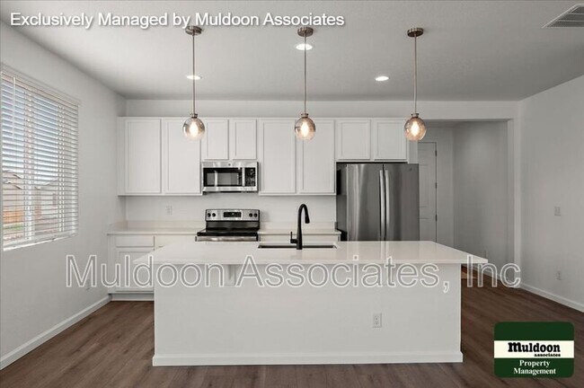 Building Photo - 2212 Sunrise Ln