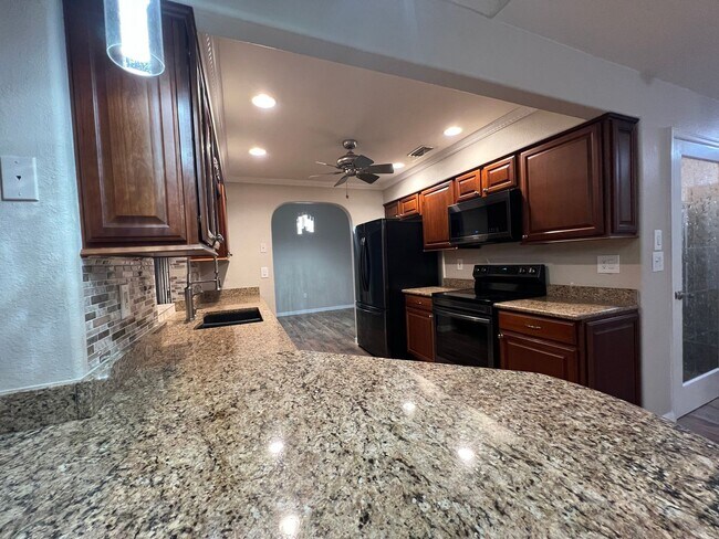 Building Photo - $2,595 ** Annual ** Custom, Renovated Pool...