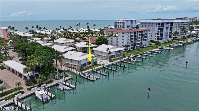 Foto del edificio - 2500 Gulf Shore Blvd N