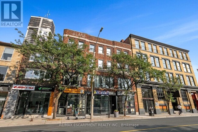 Building Photo - 63-363 John St S