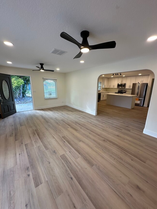 Foto del edificio - 3111 W Spruce St