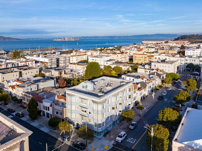 Foto aérea - 3700 Divisadero St
