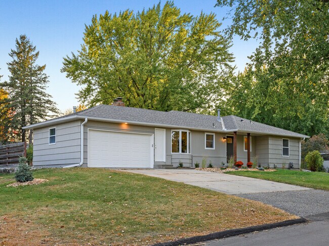 Foto del edificio - 3656 Woody Ln