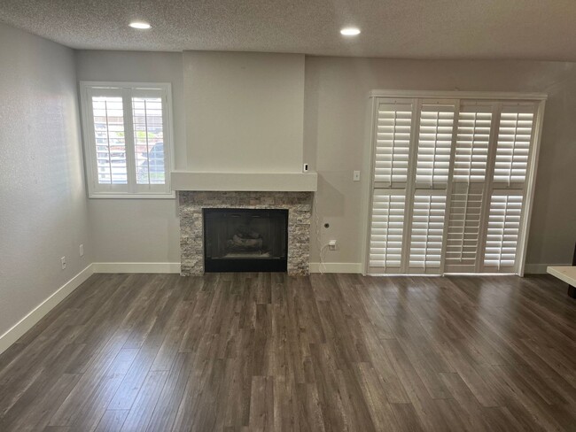 Building Photo - 7905 Idledale Ct