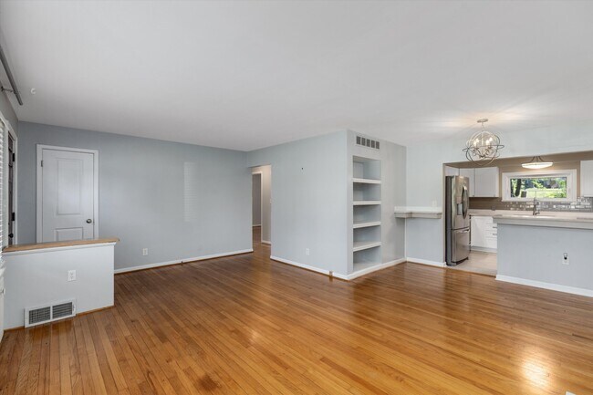 Foto del edificio - 4047 Ledgestone Dr
